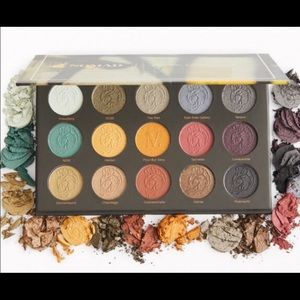 NOMAD/BERLIN UNDERGROUND EYESHADOW PALETTE